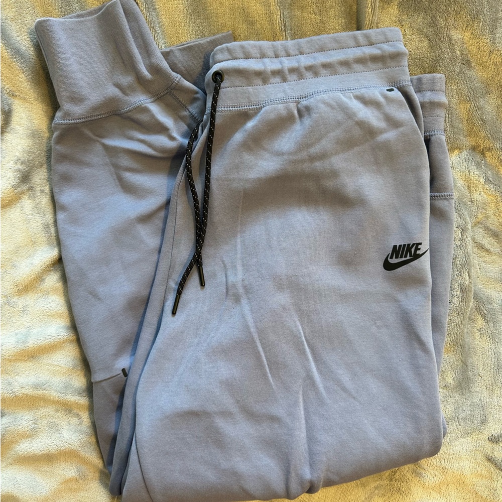 Nike sweatpants !!